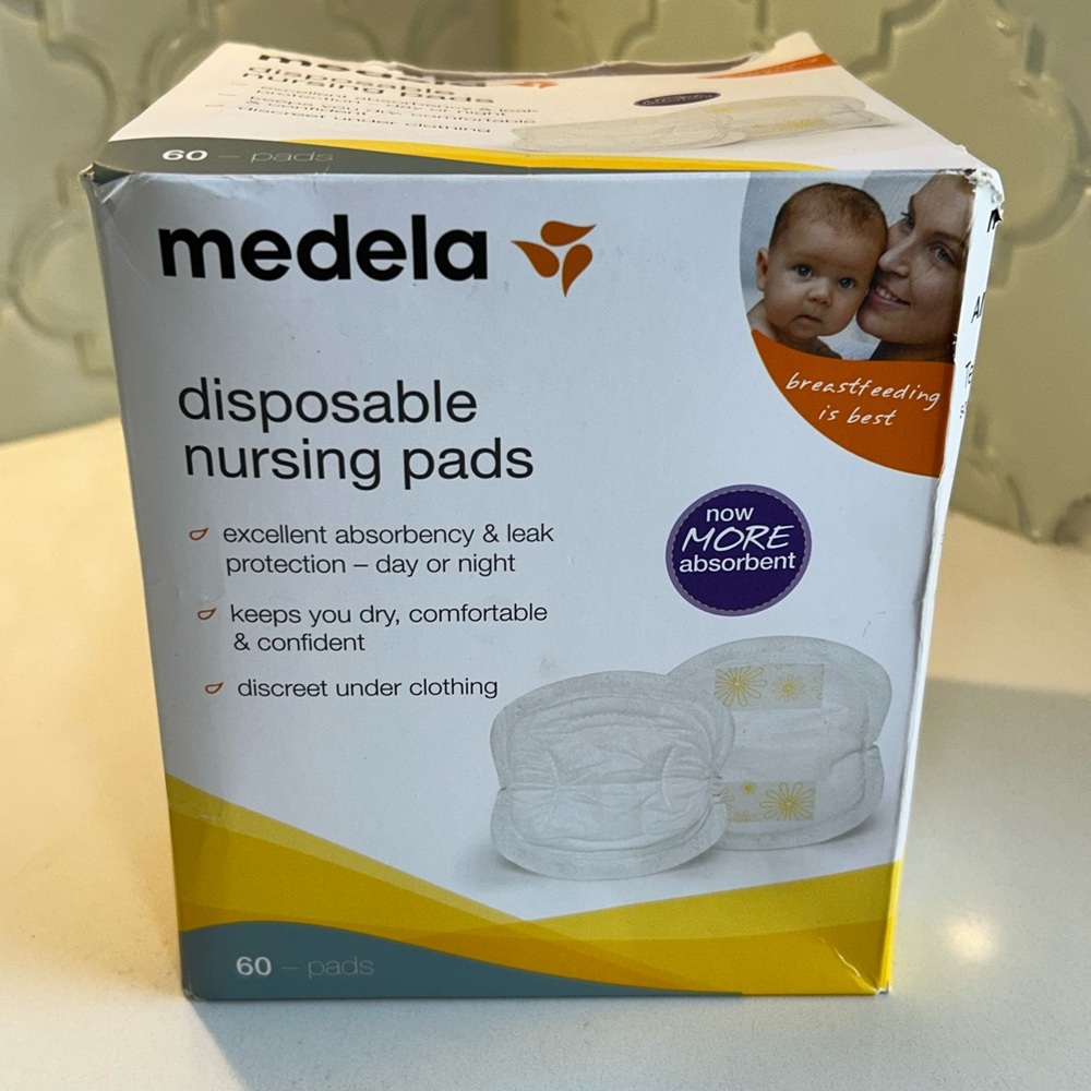 Medela Disposable Nursing Pads 60 ct Brand New